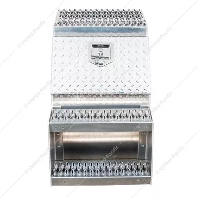 18"L x 25"W x 28"H Aluminum Step Saddle Box