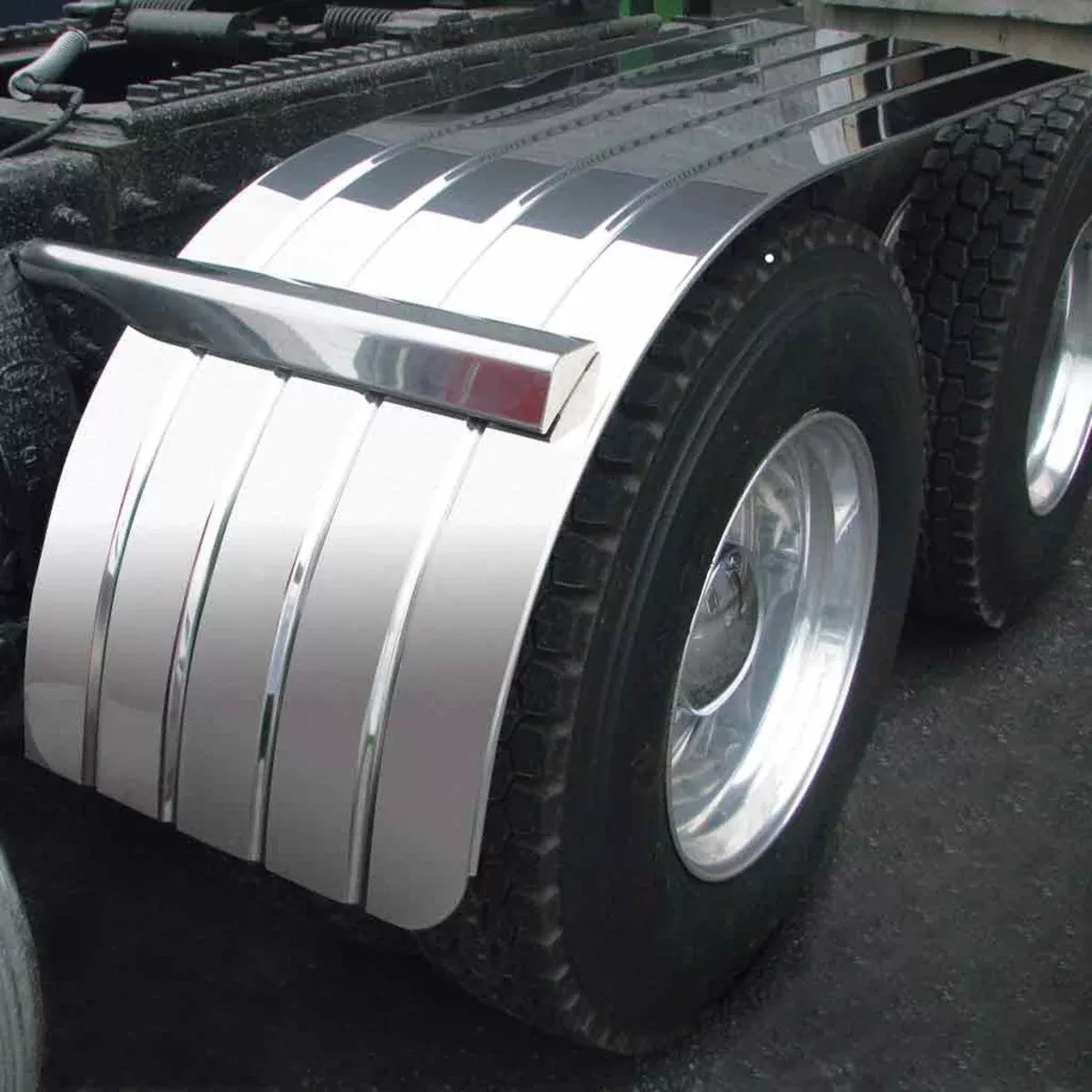 60" Ribbed Half Fender Bead Edge 16Ga (25"-35") with Standard Mount Kit
