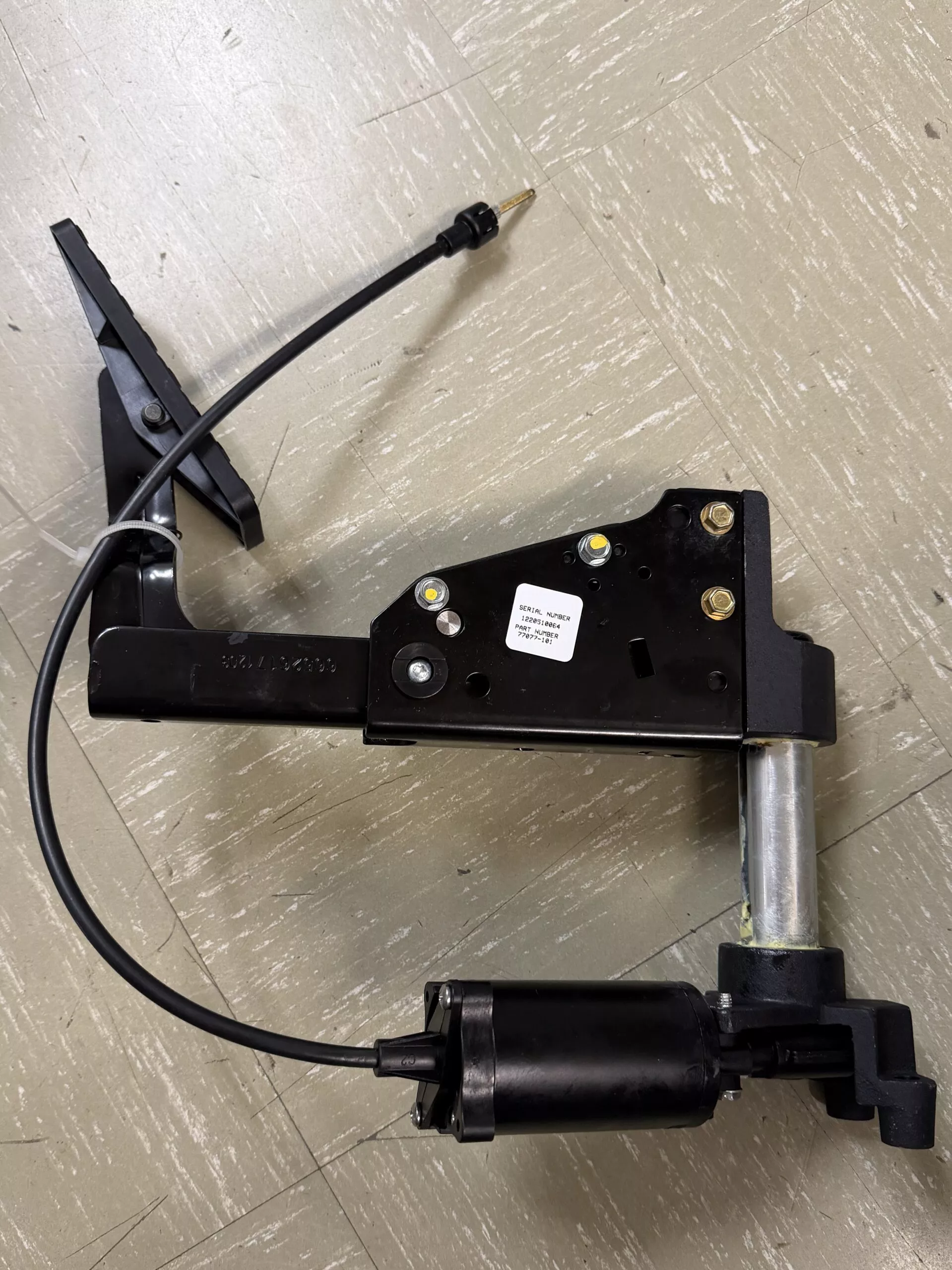 77077-101 Kongs Willis 5 Throttle Pedal Assembly