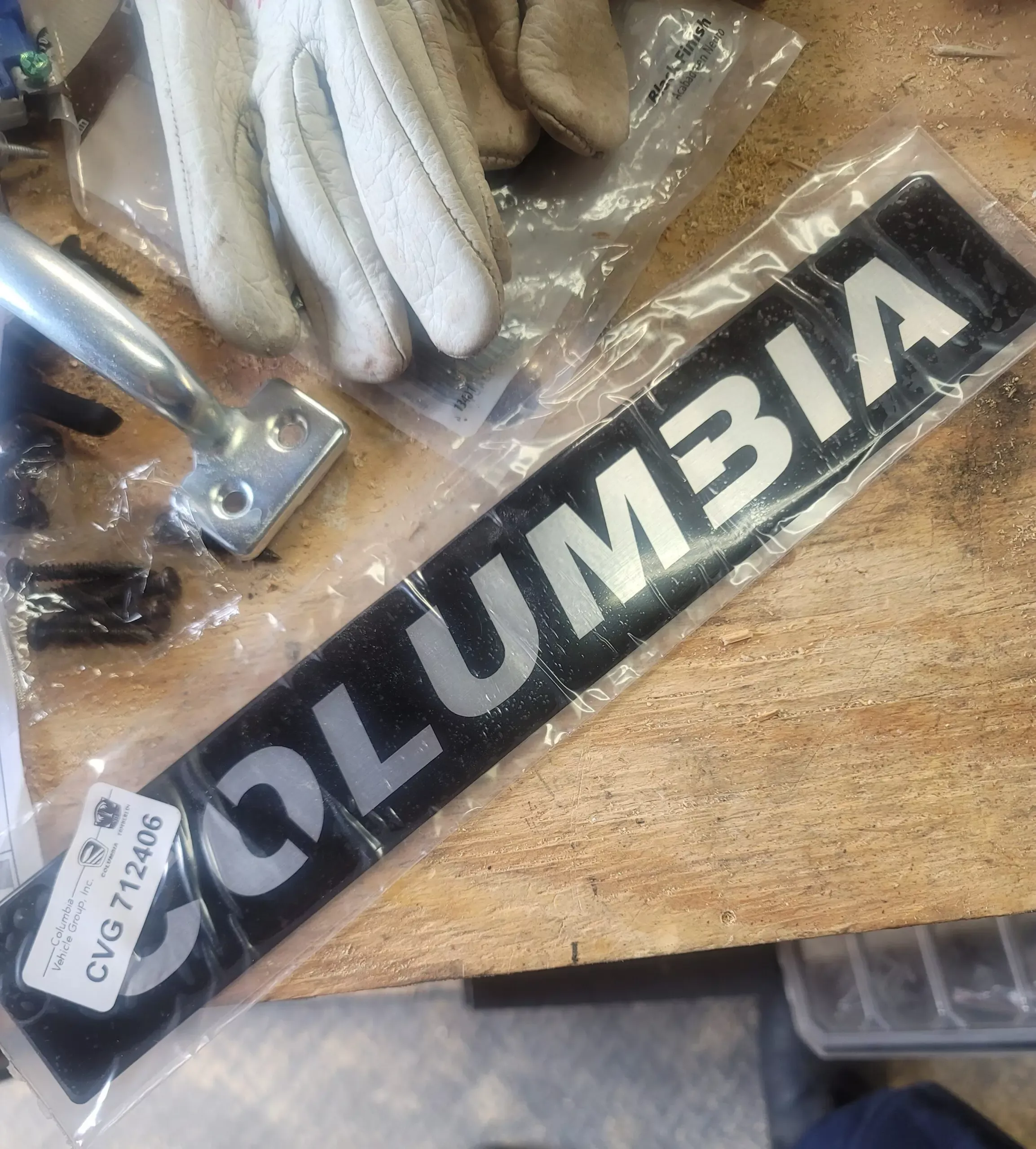 Columbia Name Plate