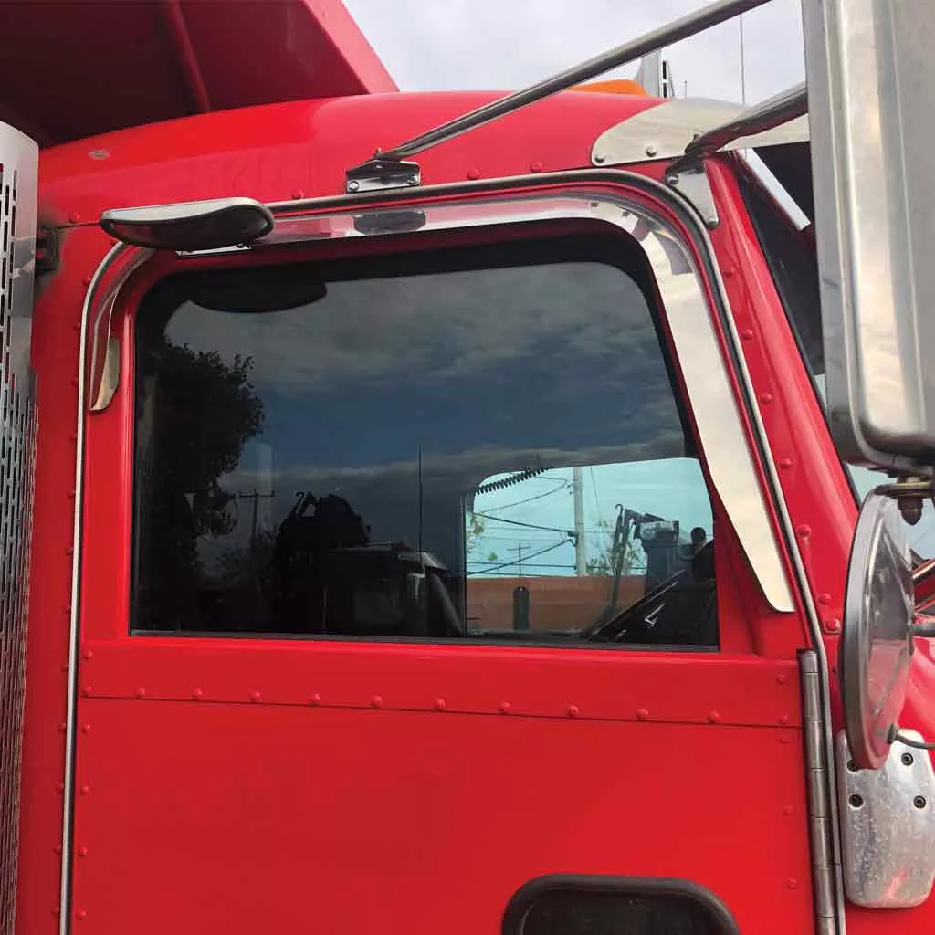 Peterbilt Cab Mounted Door Window Shades (2005-2012)- Mirror Cutout
