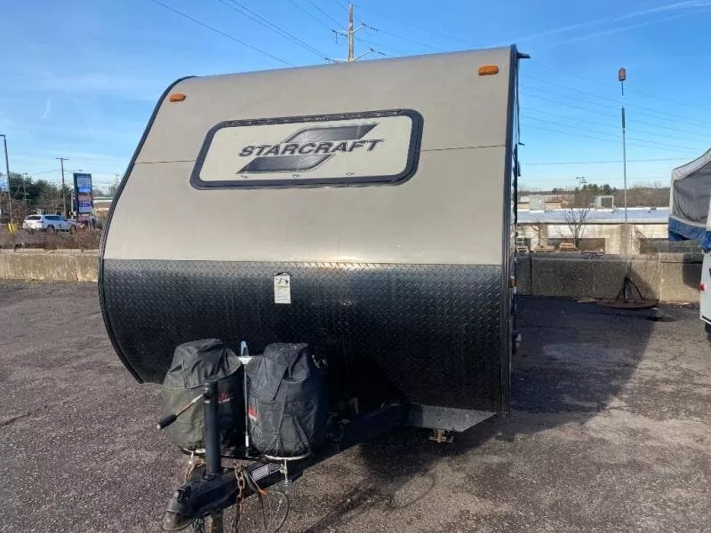 Used 2016 Starcraft AR-ONE 18QB