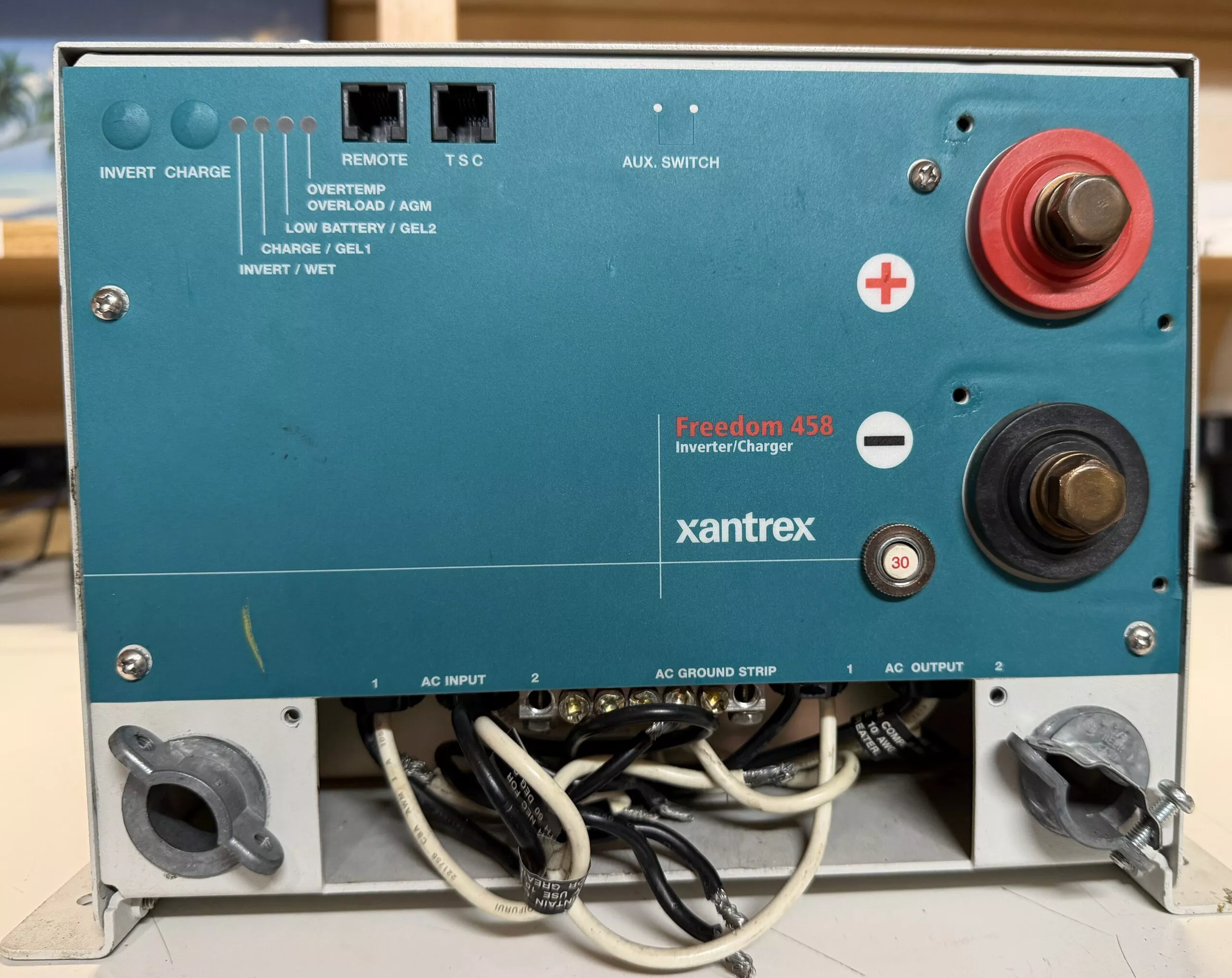 Xantrex Freedom 458 Inverter Charger (Used/Good Condition) Model# 81-2530-12